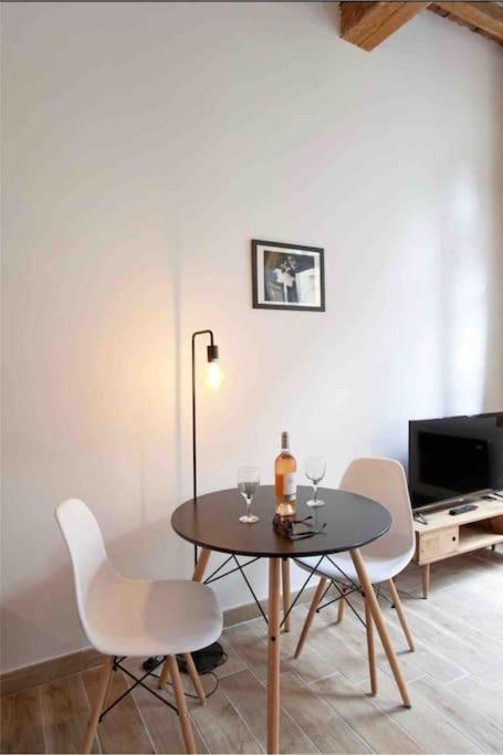 Appartement Lumineux En Centre-Ville Arlés Exterior foto