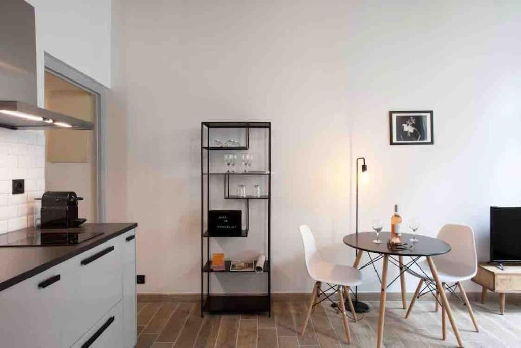 Appartement Lumineux En Centre-Ville Arlés Exterior foto